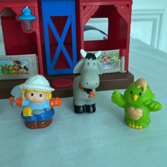 Fisher Price Little People Farm/Barn with Farm Animals and Farmer/Sounds Music - Picture 8 of 17